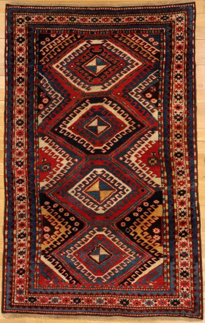 Kazak rug (634)