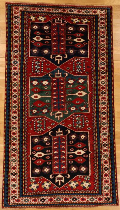 Kazak rug (655)